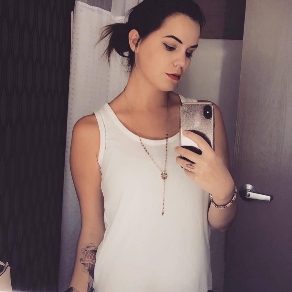 Meet your Posher, Tay